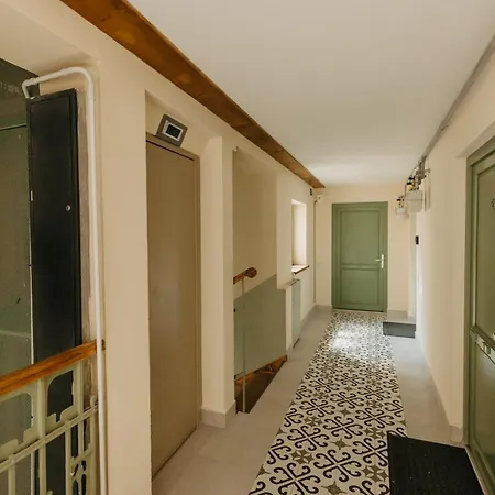 Holiday Central 公寓