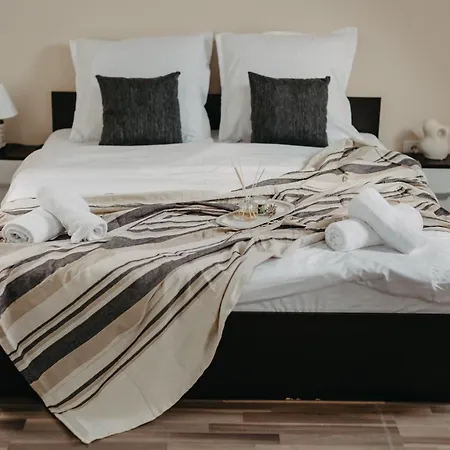 Holiday Central 公寓 *